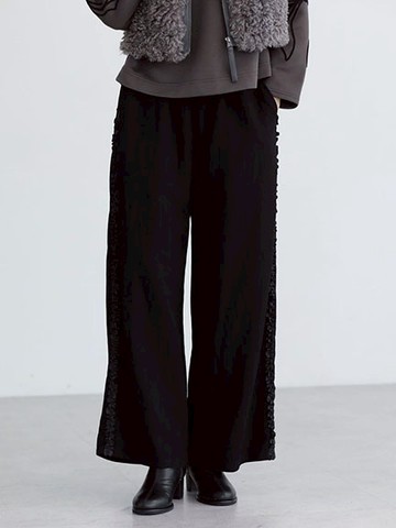 側邊緞帶荷葉抓褶寬褲(06001074900) - Green Parks