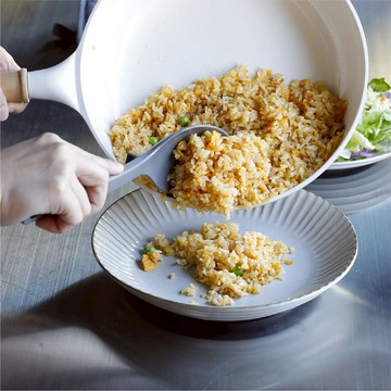 日本 CB JAPAN - copan系列 防沾塵附支撐腳矽膠餐匙-95g