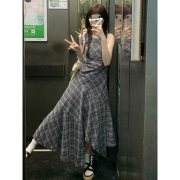 無袖格紋背心連衣裙子女夏季2026新款氣質絕美超好看海邊度假長裙