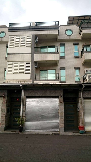 保值溫馨採光車庫別墅｜高雄市大樹區九大路