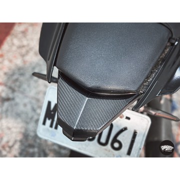 [老爸包膜店] Yamaha R15v3 R15 v3 尾蓋 專用碳纖維膜 防霧化 電腦精準裁切