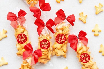 過年小禮物 新春4字喜氣版 輕巧包飛機餅乾 6款貼紙可挑