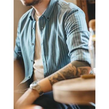 馬登工裝美式復古磨毛藍色細條紋襯衫港風尖扣領薄款商務休閑男潮