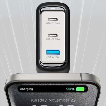 可跨境批發65w充電頭通多口快充充電頭pd快充頭便攜多設備