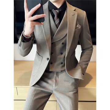 高級感毛呢西裝男套裝結婚禮服呢料新郎西服套裝男冬季加厚卡其色