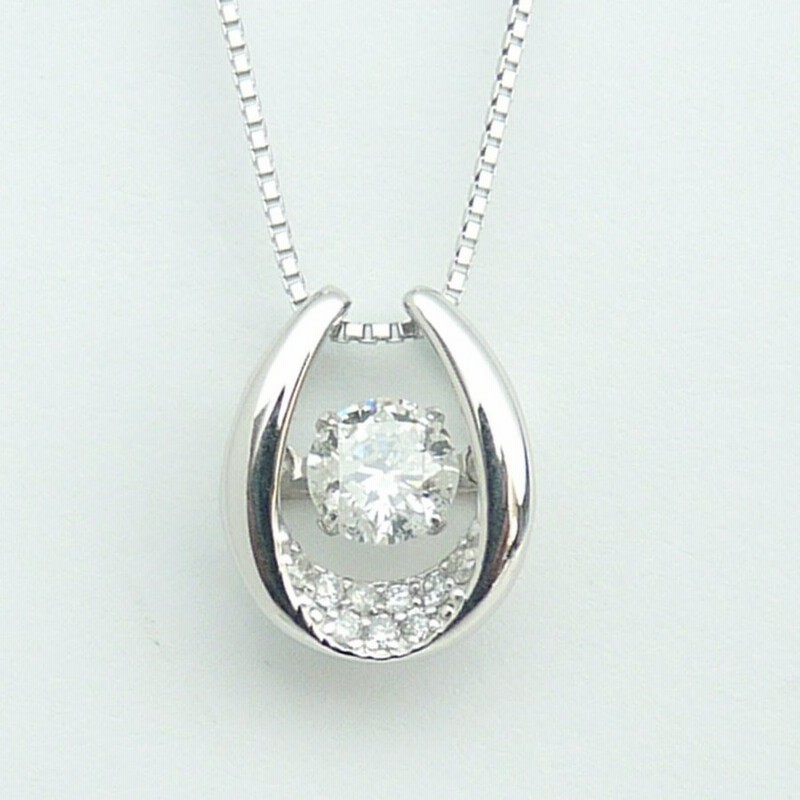 プラチナ Pt900 揺れる ダンシングストーン ダイヤモンドネックレス 馬蹄 ホースシューデザイン 0.5ct(ジュエリーケース付き) 通販 LINEポイント最大0.5%GET | LINEショッピング プラチナ Pt900 揺れる ダンシングストーン ダイヤモンドネックレス 馬蹄 ホースシューデザイン 0.5ct(ジュエリーケース付き) 通販 LINEポイント最大0.5%GET | LINEショッピング