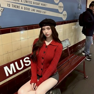 【迷戀英紅】DOMISS翻領修身排釦針織外套 毛衣外套 紅色毛衣(現貨)