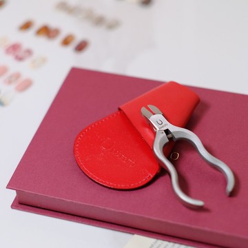 【燕三条百年工藝】可隨身攜帶 圓頭型安全美甲鉗(附皮套)