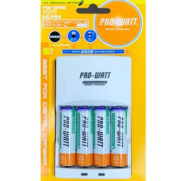 貓｜ PRO-WATT華志 鎳氫電池充電器+日本湯淺3號4入 PW1236-25
