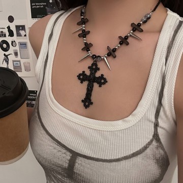 【台灣公司 可打統編】免運 朋克小眾疊戴十字架項鏈暗黑拼接choker輕奢高級感鎖骨鏈鉚釘頸鏈 可開發票 全館五折 工廠現貨直銷 新品特價 z9211