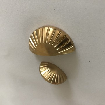 【加厚純黃銅】聖卦 聖杯 求簽 搖卦 扇形貝殼卦杯 交杯 靈卦 貢杯 道家法器 供杯 金雞供杯 台灣出貨