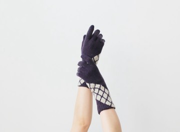 可觸控螢幕手套 手腕保暖 % PERCENT (COMFORTABLE: 深紫色・米色) 榮獲 Good Design 設計獎