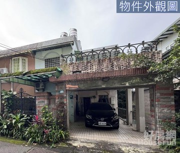 A463福音山莊車庫透天別墅串聯雙北生活圈｜新北市深坑區福音山莊