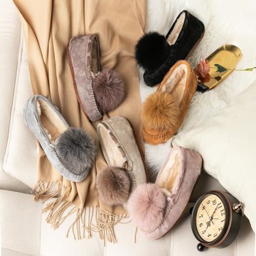 羊皮毛一體豆豆鞋女秋冬加絨2025新款毛球厚底一腳蹬毛毛女冬外穿