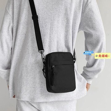潮牌簡約斜挎手機小包 男士運動休閒單肩包 通勤ins小揹包