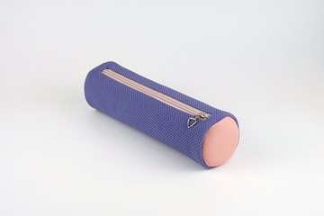 圓筒筆袋 旅行收納包洗漱包 大容量皮革文具袋 粉紫色