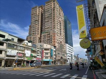 東區*大同路國寶大樓*52大建坪3房+車位｜台南市東區大同路二段