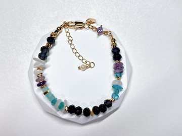 拍打在岸上的浪花 l 菫青石。磷灰石。藍月光。紫晶。14k包金