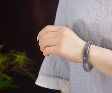 和田玉煙紫手鐲 圈口59.6 非常有意境 上手簡單大方