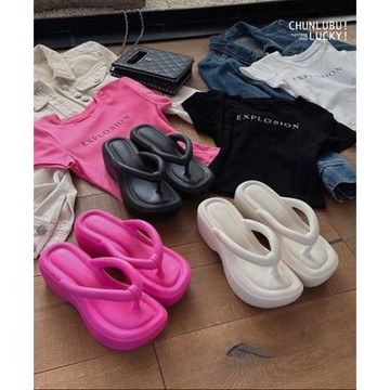 網紅厚底拖鞋女夏季外穿人字拖2025新款女生黑色涼鞋女款爆款涼拖
