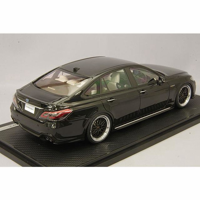 Amazon.co.jp: 1/18 220 クラウン 3.5 RS Advance フルエアロ
