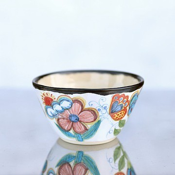 飯碗與花朵和蝴蝶（黑色邊框）