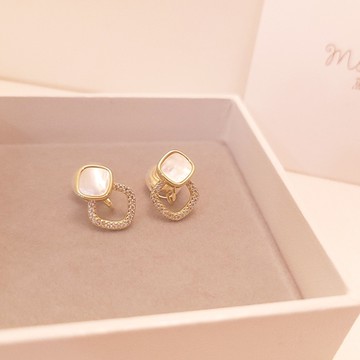 【焦糖小姐 Ms caramelo 】 夾式 彩貝 鋯石耳環