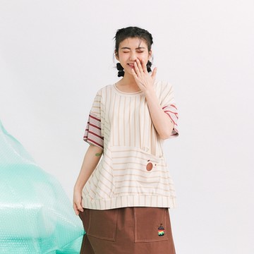 【Dailo】舒適條紋拼接短袖上衣 紅 米