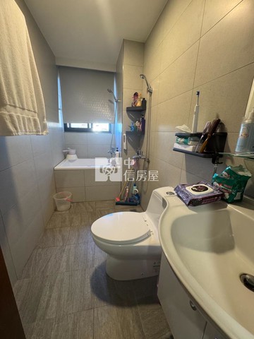 ❤️穎推❤️輕屋齡美裝潢雙車位別墅｜桃園市新屋區九洲路