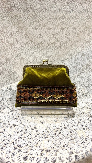 MBC 人手製 12cm方形口金 絲絨刺繡帶 聖誕綠黑色刺繡帶