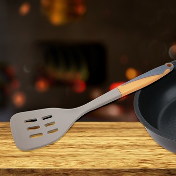 優得 好煮意矽膠調理鏟-孔