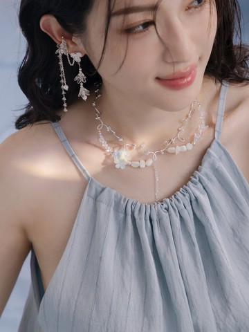 雲霧催眠師。MUCHAT手作貝殼水晶花簇項鍊