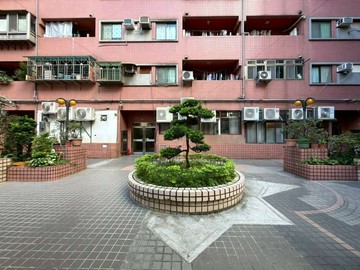 群義公園第一排電梯3+1房車｜新北市中和區中安街