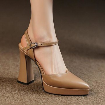一字帶粗跟真皮高跟鞋女2025夏季防水臺鏤空尖頭杏色厚底包頭涼鞋