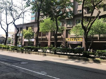 正公益路黎明商圈1+2樓黃金店面｜台中市南屯區公益路二段