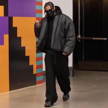 過驗級別美式潮牌KANYE 聯名 YEEZY Donda同款塑料感立體棉服外套