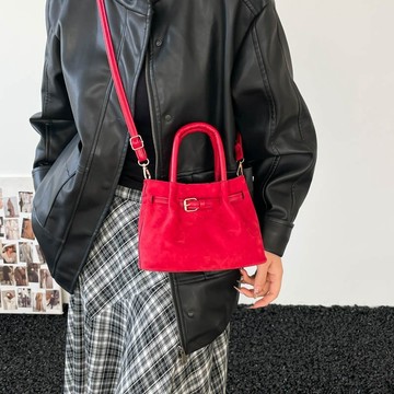 2026高級感鹿皮絨包包 女士手提包 日常通勤百搭單肩包 高顏值復古女包 時尚精緻斜挎包 側揹包 出行包包 高級感百搭包