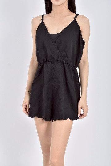 (S) 質感V領鬆緊腰黑色上衣