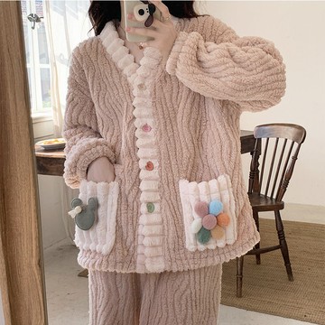 免運🎉珊瑚絨睡衣冬季 女款加絨加厚花兒2024年新款秋冬款法蘭絨毛絨冬天 可愛法蘭絨傢居服套裝睡衣 加絨睡衣 睡衣套裝