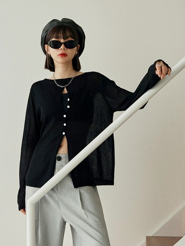 微透膚前後兩穿排釦長袖上衣