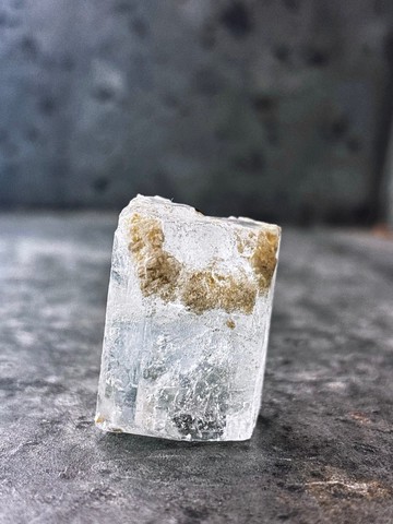 巴基斯坦 海藍寶共生黑碧璽  原礦 擺件 喉輪