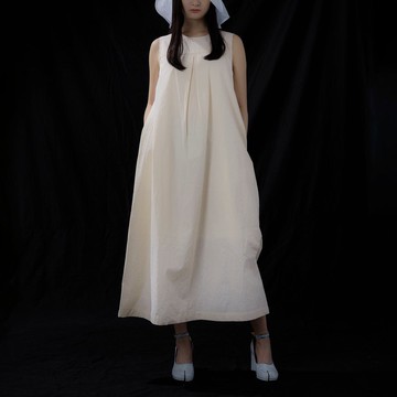 盒褶無袖長洋裝