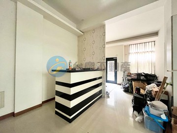 長億國小角間大面寬透天別墅可停三車｜台中市太平區永和街