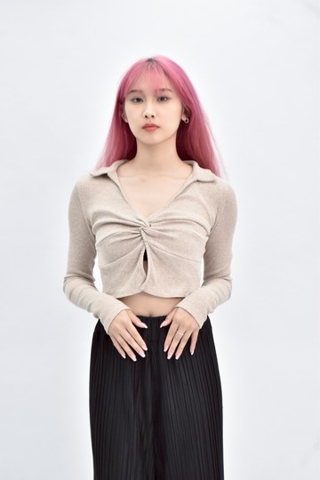 (S) bershka 坑紋棕色長袖上衣