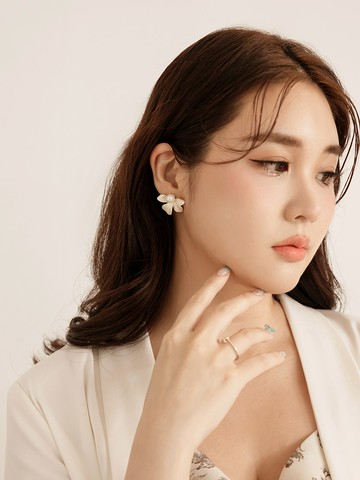 質感霧光花瓣珍珠925銀針耳環