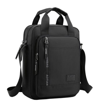 歐風休閒側背包 黑色 AT7637BK