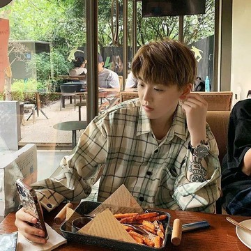 格子襯衫男長袖春秋季復古新款潮牌寬鬆休閒襯衣薄款ins百搭衣服