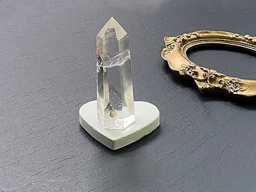 能量擺件-天使之翼 天然異像金字塔冰透藍針彩虹白水晶共生幽靈柱