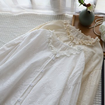 日系花邊領刺繡棉麻襯衫女 重工設計泡泡袖寬鬆上衣 *2色 | kukuta