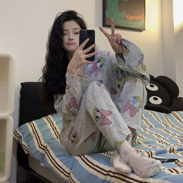 日系唐老鴨帶胸墊睡衣女春秋款長袖長褲可愛家居服秋冬季大碼套裝睡衣女生睡衣女套裝居家睡衣居家服套裝可愛睡衣